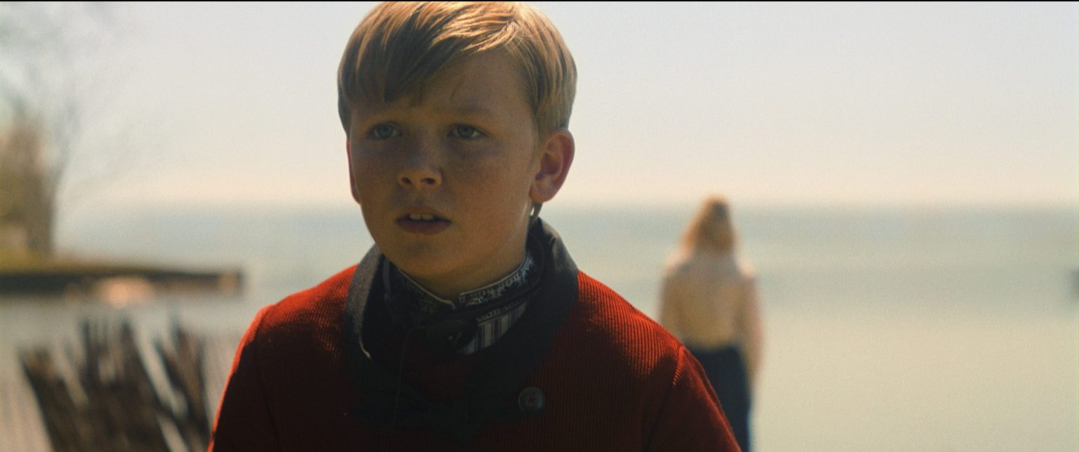 JUDE HILL stars in HOLLAND Courtesy of Prime Video © AMAZON CONTENT SERVICES LLC