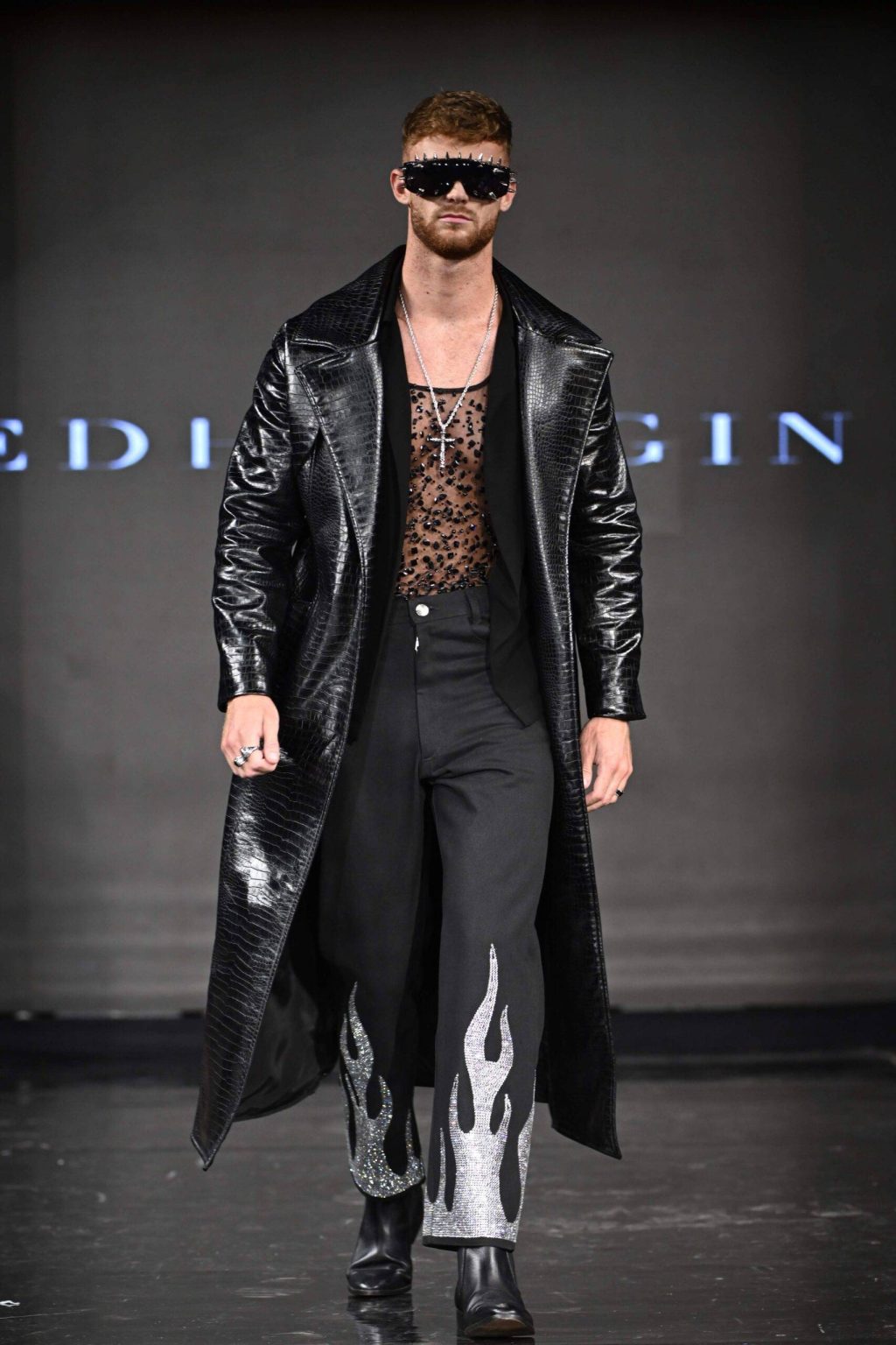 Art Hearts Fashion – runway look