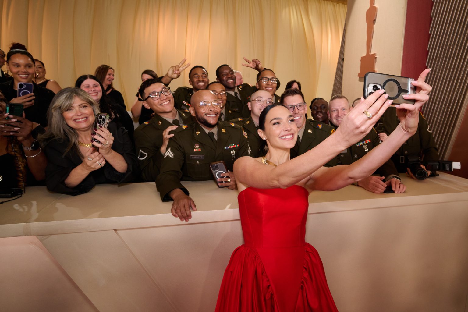 Gal Gadot arrives on the red carpet of the 97th Oscars® at the Dolby® Theatre at Ovation Hollywood on Sunday, March 2, 2025.
