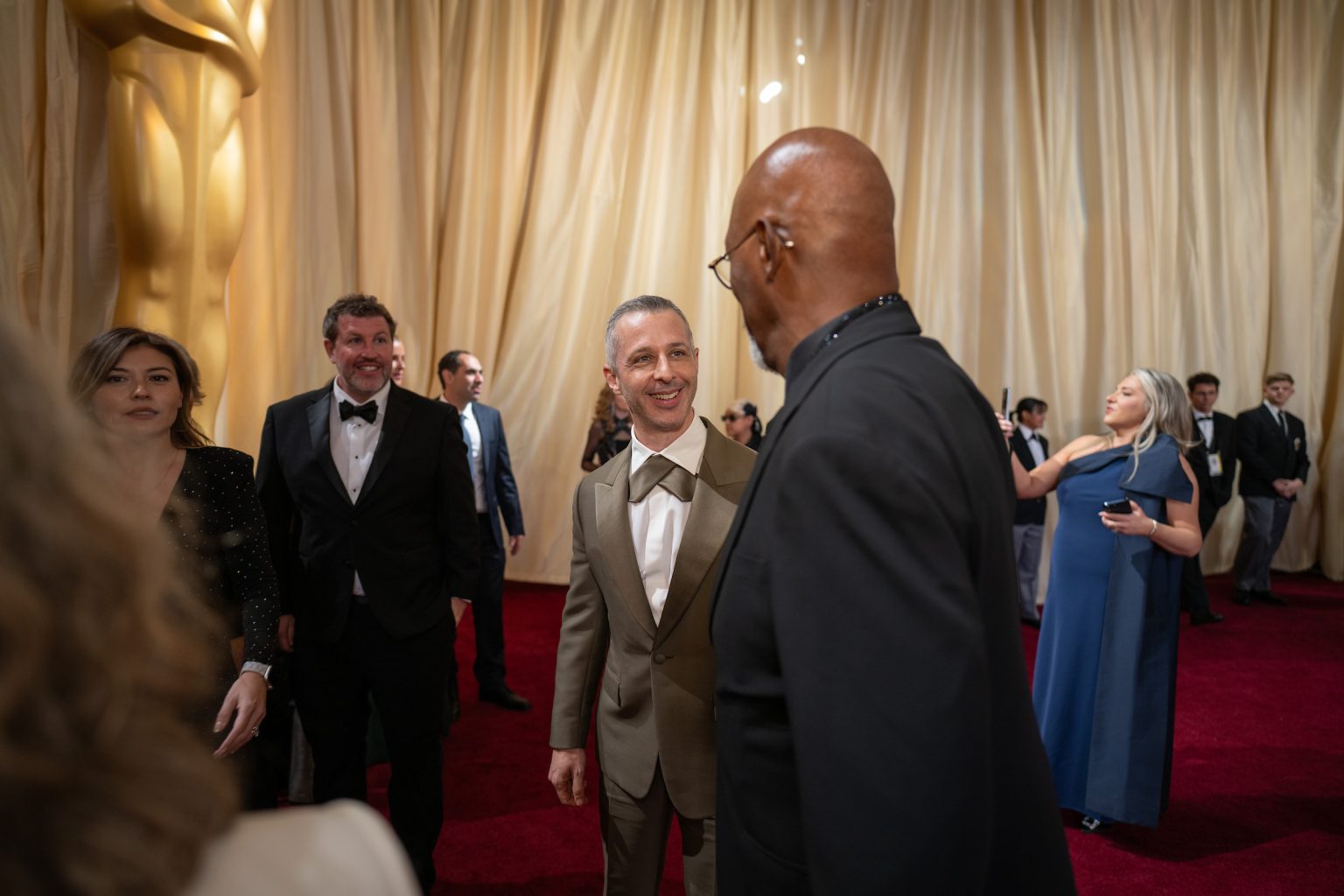 Jeremy Strong arrives on the red carpet of the 97th Oscars® at the Dolby® Theatre at Ovation Hollywood on Sunday, March 2, 2025.