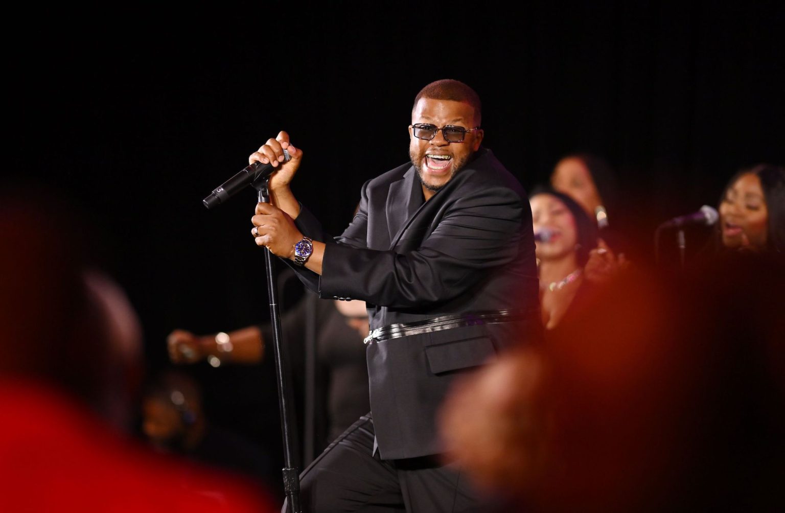 ATLANTA, GEORGIA - APRIL 03: Kelontae Gavin performs during the 2025 BMI Trailblazers of Gospel Music Awards at Flourish Atlanta on April 03, 2025 in Atlanta, Georgia. (Photo by Derek White/Getty Images for BMI)