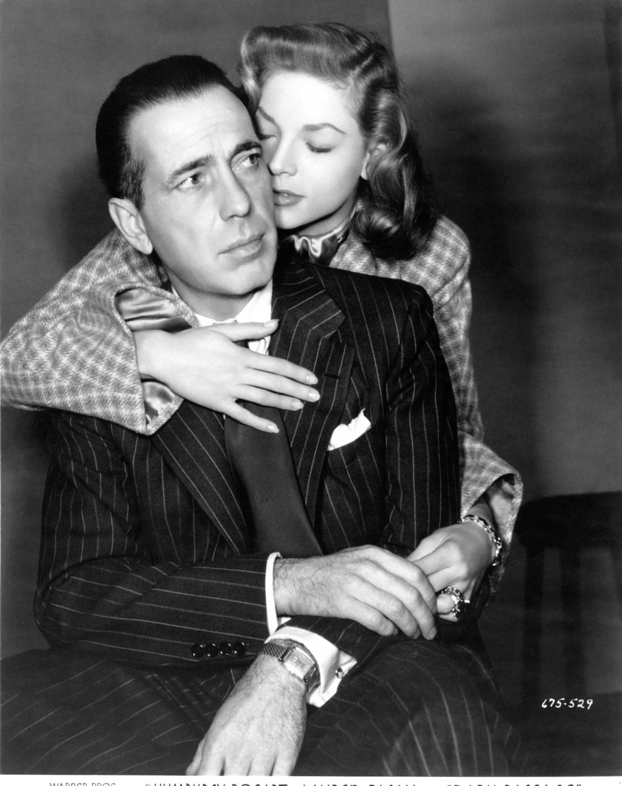 HUMPHREY BOGART and LAUREN BACALL in DARK PASSAGE 1947 director / screenplay DELMER DAVES Warner Bros. (courtesy of Alamy / Bogart Estate)