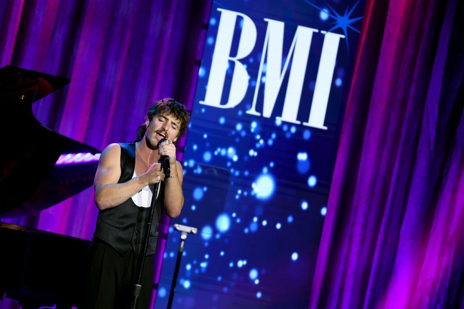 BEVERLY HILLS, CALIFORNIA - MAY 13: Benson Boone performs onstage during the 2025 BMI Pop Awards at Beverly Wilshire, A Four Seasons Hotel, on May 13, 2025 in Beverly Hills, California. (Photo by JC Olivera/Getty Images for BMI)