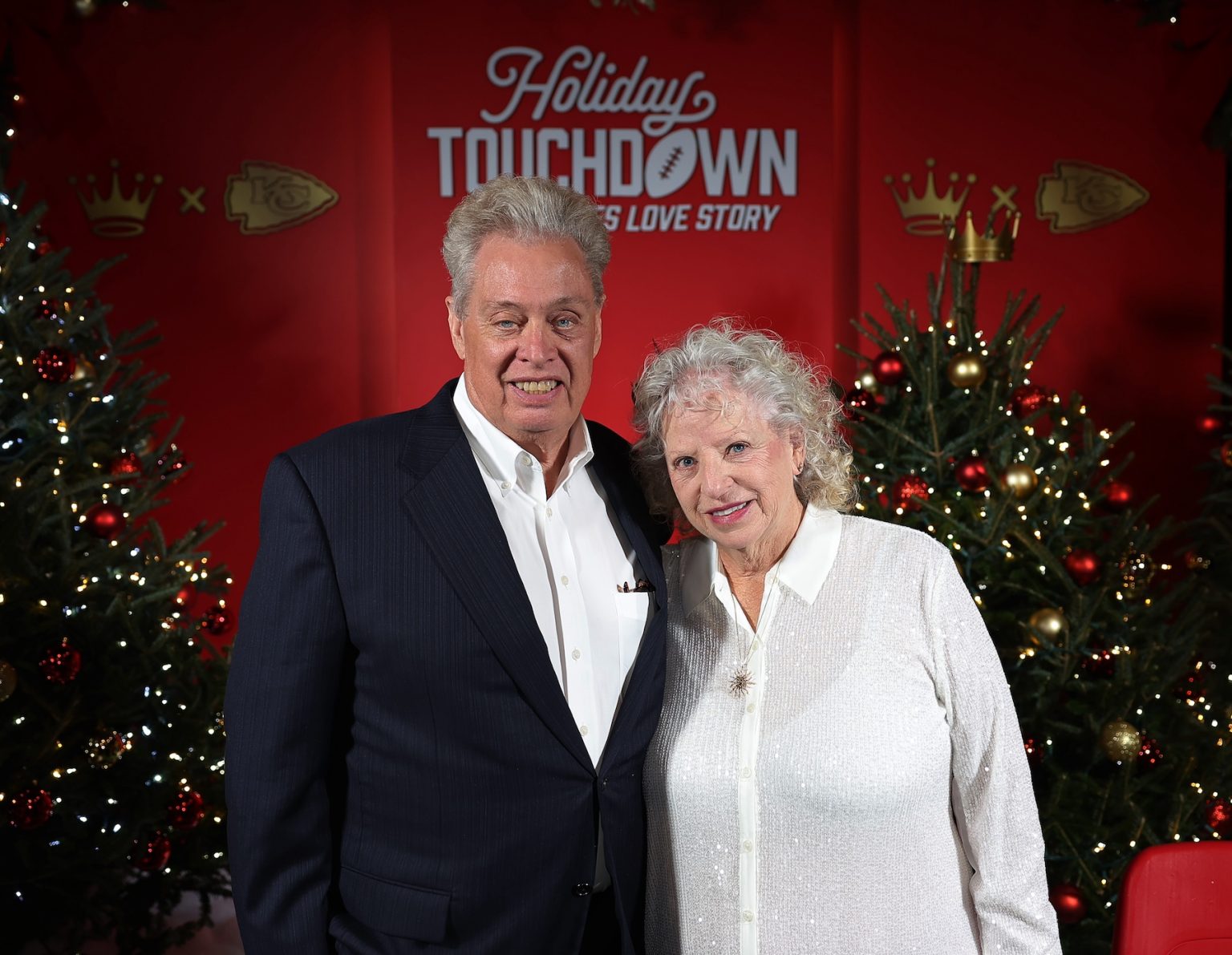 KANSAS CITY, MISSOURI - NOVEMBER 30: (L-R) Scott Friedrich and Leigh Friedrich attend Hallmark's Premiere Screening of Holiday Touchdown: A Chiefs Love Story on November 30, 2024 in Kansas City, Missouri. (Photo by David Eulitt/Getty Images for Hallmark Media)