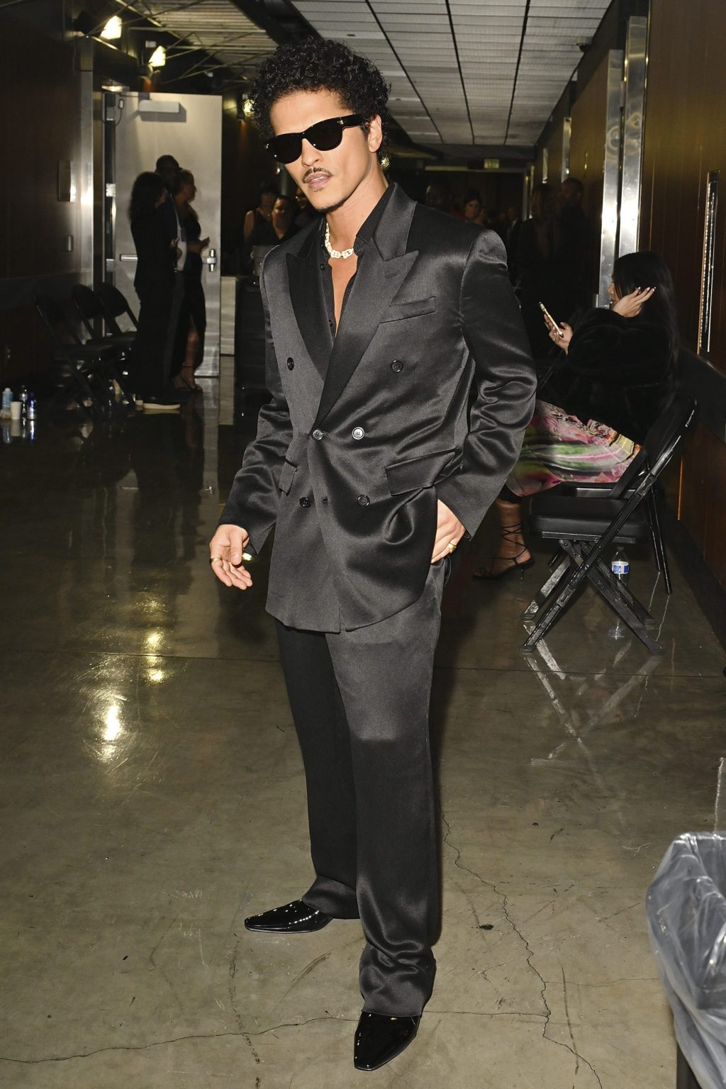 LOS ANGELES, CALIFORNIA - FEBRUARY 02: Bruno Mars attends the 67th Annual GRAMMY Awards at Crypto.com Arena on February 02, 2025 in Los Angeles, California. (Photo by Lester Cohen/Getty Images for The Recording Academy)