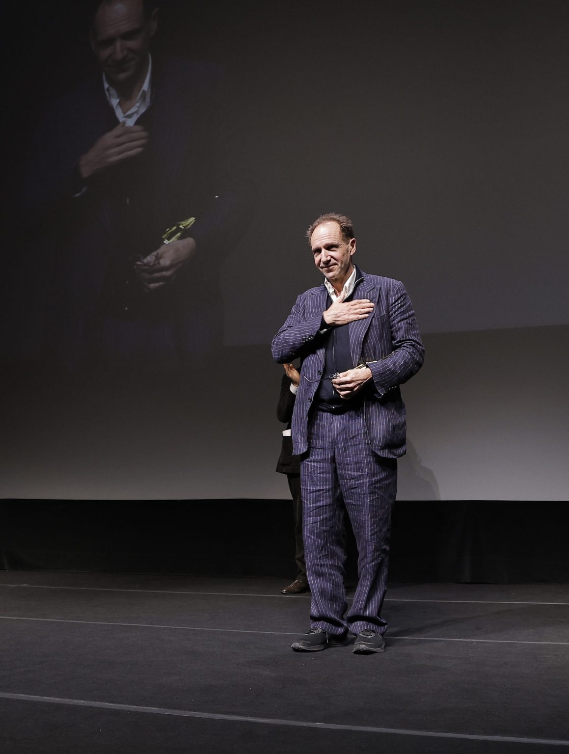 SANTA BARBARA, CALIFORNIA - FEBRUARY 06: Honoree Ralph Fiennes receives the Outstanding Performer of the Year Award ceremony during the 40th Santa Barbara International Film Festival at Arlington Theatre on February 06, 2025 in Santa Barbara, California. (Photo by Tibrina Hobson/Getty Images for Santa Barbara International Film Festival)