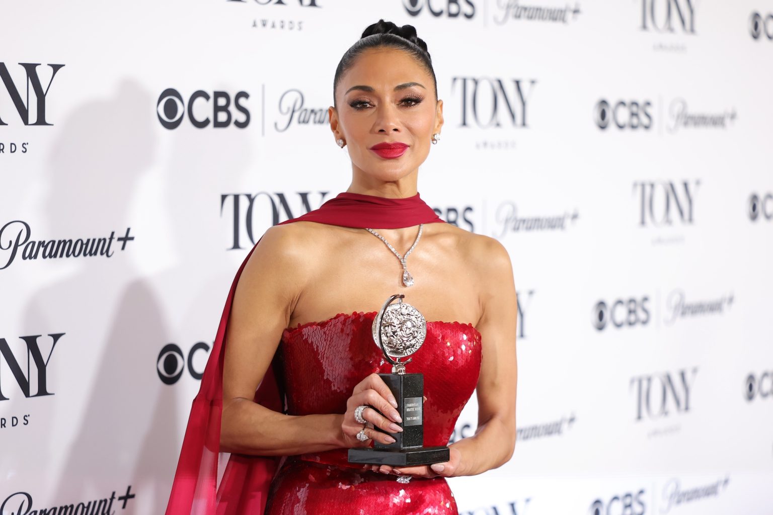 NEW YORK, NEW YORK - JUNE 08: Nicole Scherzinger poses with the Best Performance by an Actress in a Leading Role in a Musical award for "Sunset Blvd." in The 78th Annual Tony Awards Media Room presented by Carnegie Mellon University at 3 West Club on June 08, 2025 in New York City. (Photo by Mike Coppola/Getty Images for Tony Awards Productions)