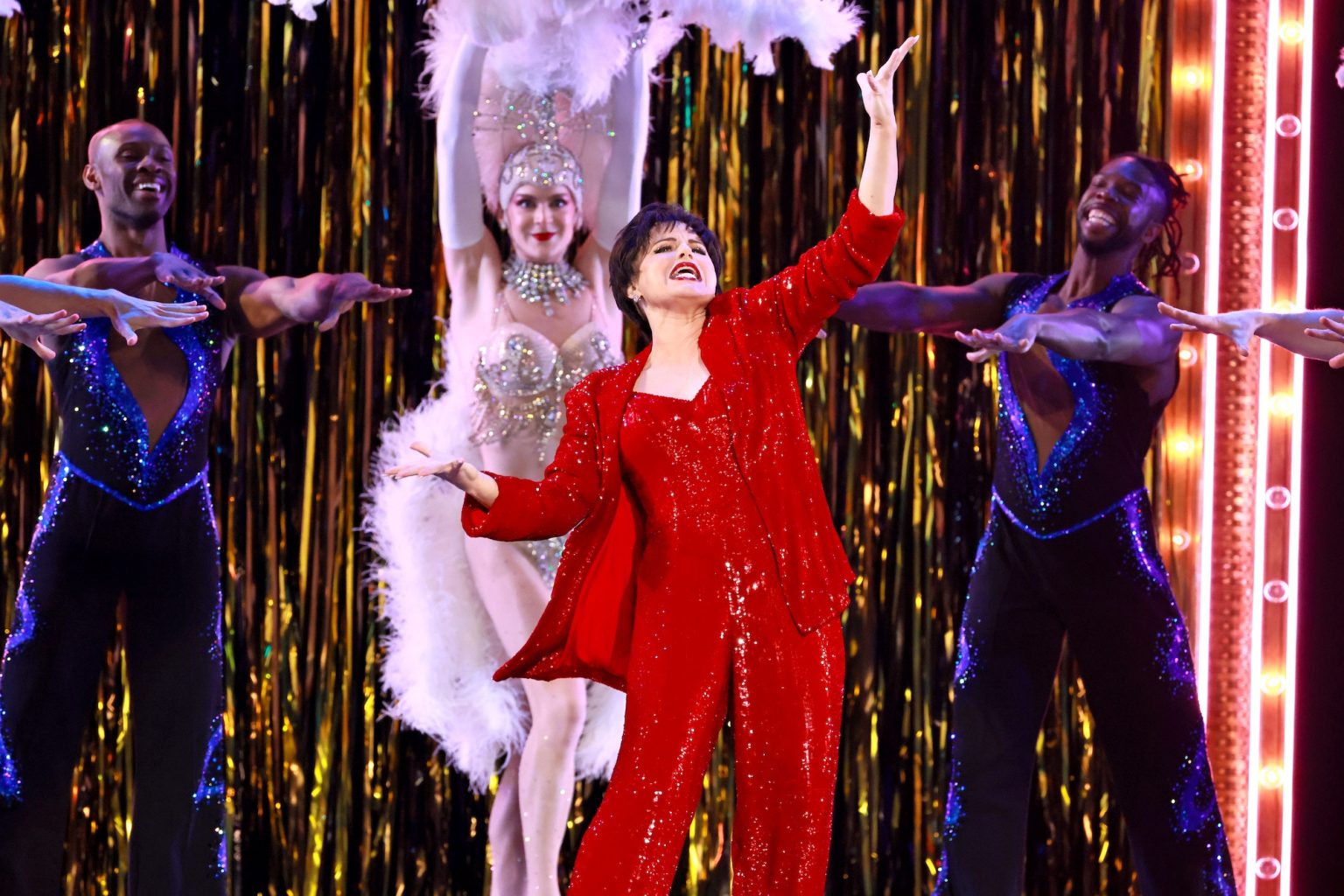 NEW YORK, NEW YORK - JUNE 08: Megan Hilty and the cast of "Death Becomes Her" perform onstage during The 78th Annual Tony Awards at Radio City Music Hall on June 08, 2025 in New York City. (Photo by Theo Wargo/Getty Images for Tony Awards Productions)