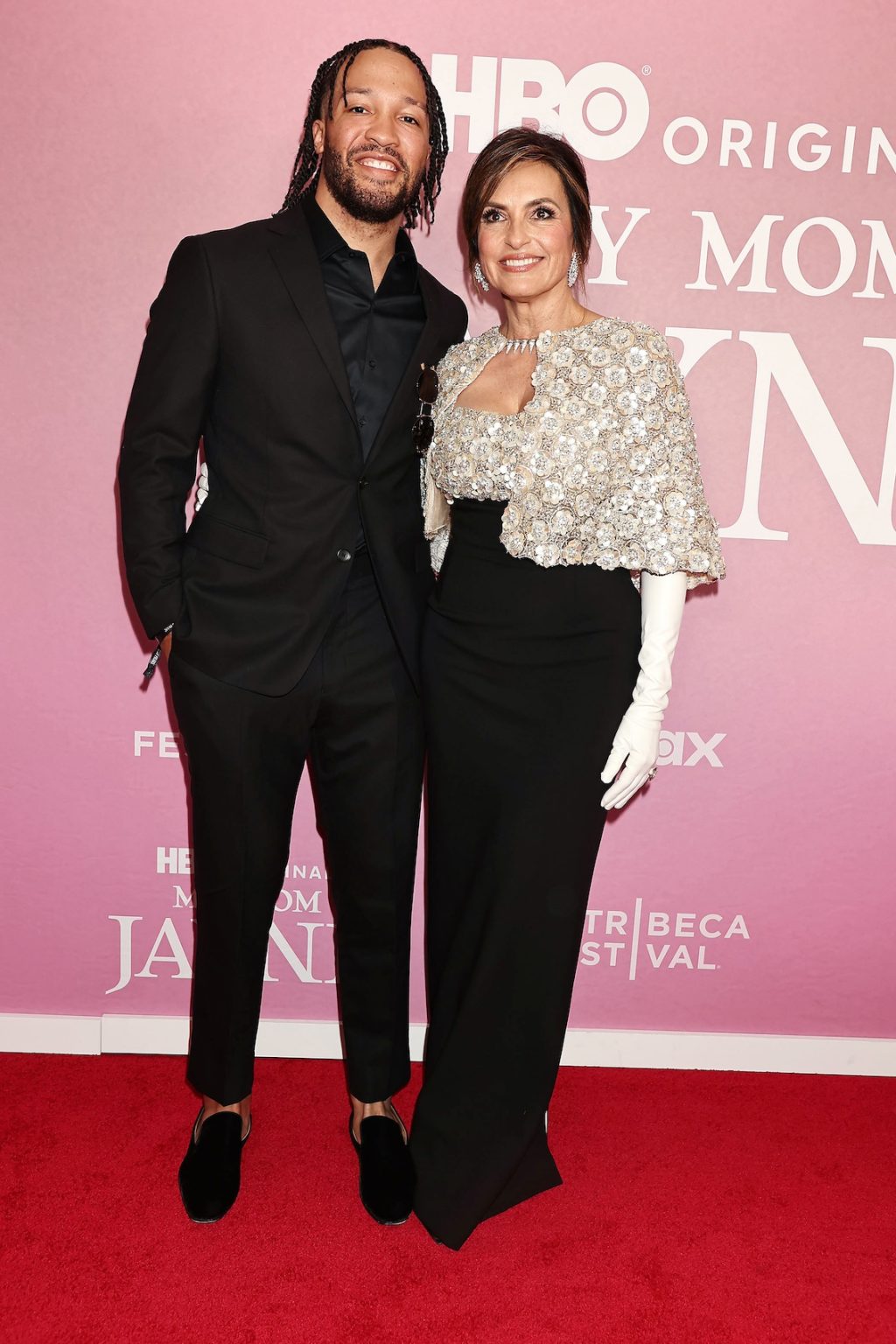 New York, New York - 6/13/25 - 2025 Tribeca Festival hosts New York Premiere of HBO Documentary “ MY MOM JAYNE “ -PICTURED: Jalen Brunson, Mariska Hargitay - PHOTO by: Dave Allocca / Starpix - Location: Carnegie Hall