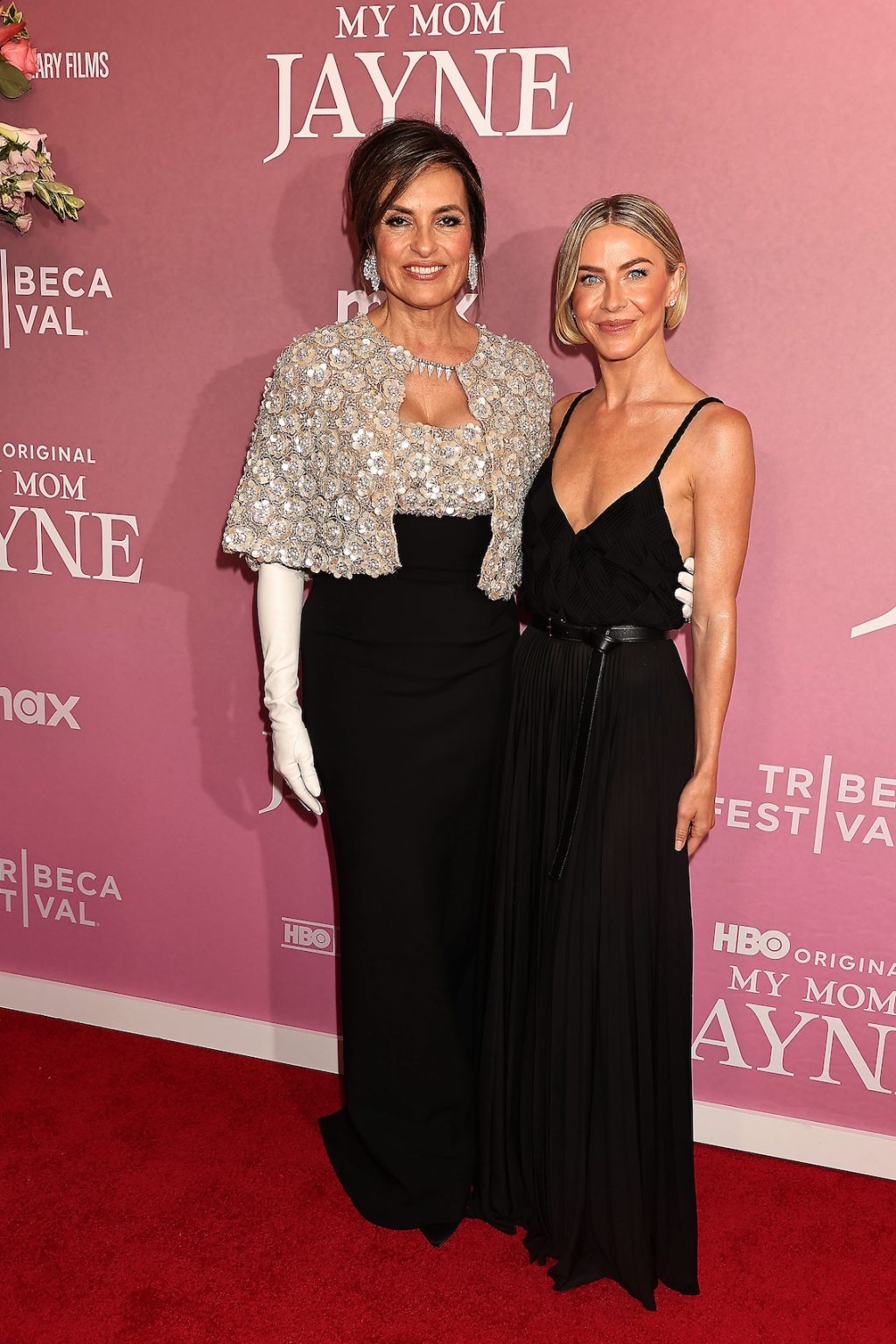 New York, New York - 6/13/25 - 2025 Tribeca Festival hosts New York Premiere of HBO Documentary “ MY MOM JAYNE “ -PICTURED: Mariska Hargitay and Julianne Hough - PHOTO by: Dave Allocca / Starpix - Location: Carnegie Hall