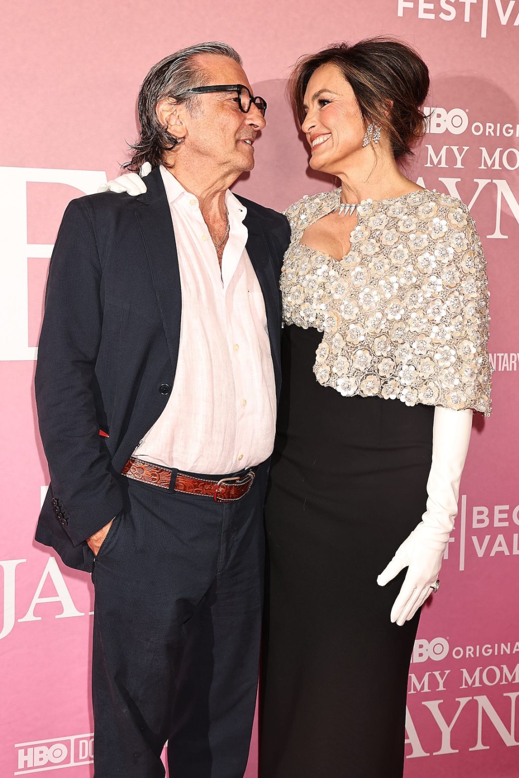 New York, New York - 6/13/25 - 2025 Tribeca Festival hosts New York Premiere of HBO Documentary “ MY MOM JAYNE “ -PICTURED: Griffin Dunne and Mariska Hargitay - PHOTO by: Dave Allocca / Starpix - Location: Carnegie Hall
