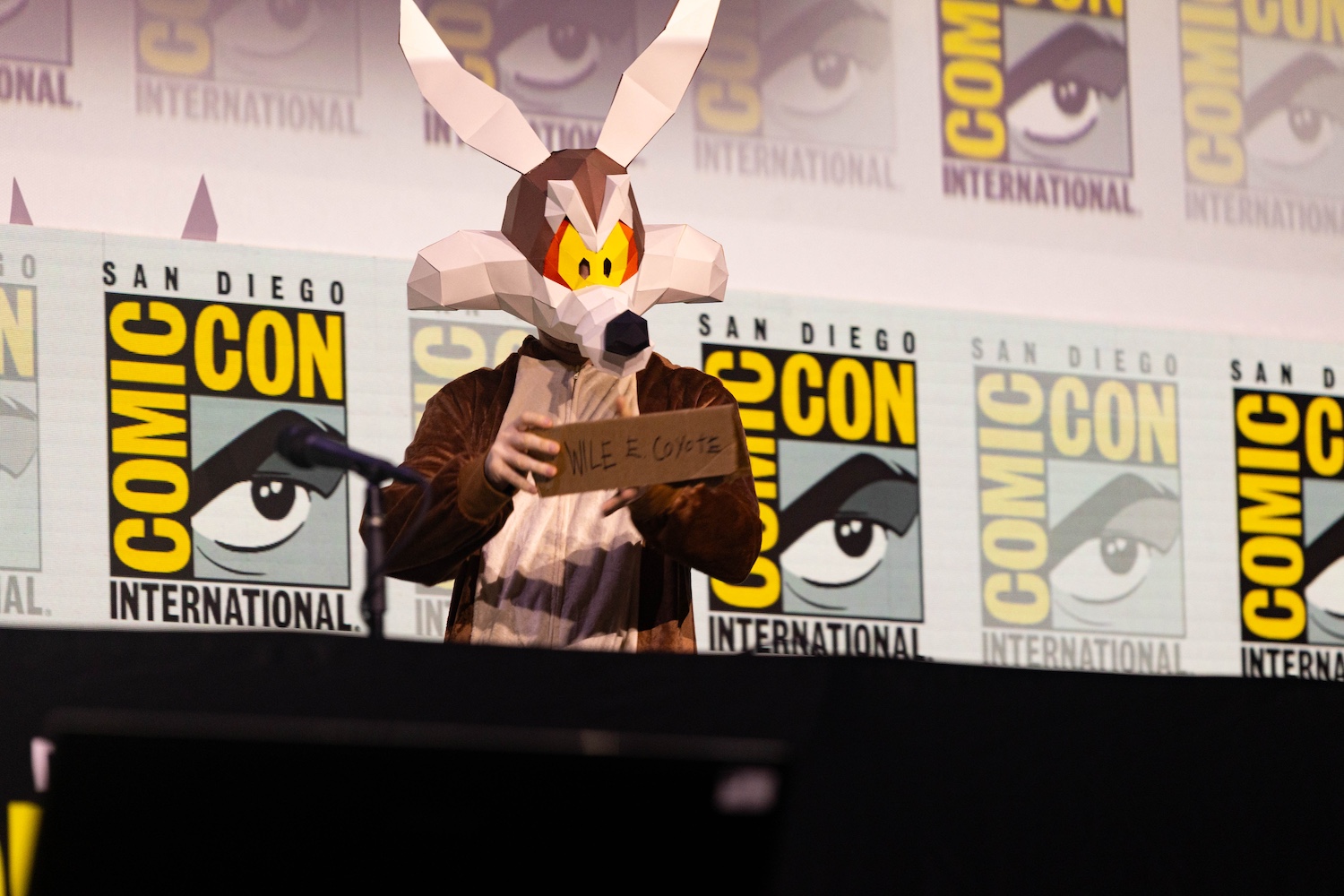 Photos from COYOYE VS. ACME at Comic-Con