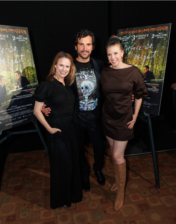 L:R Andrea Barber, Juan Pablo Di Pace, Jodie Sweetin (Photo by Frank Salas)