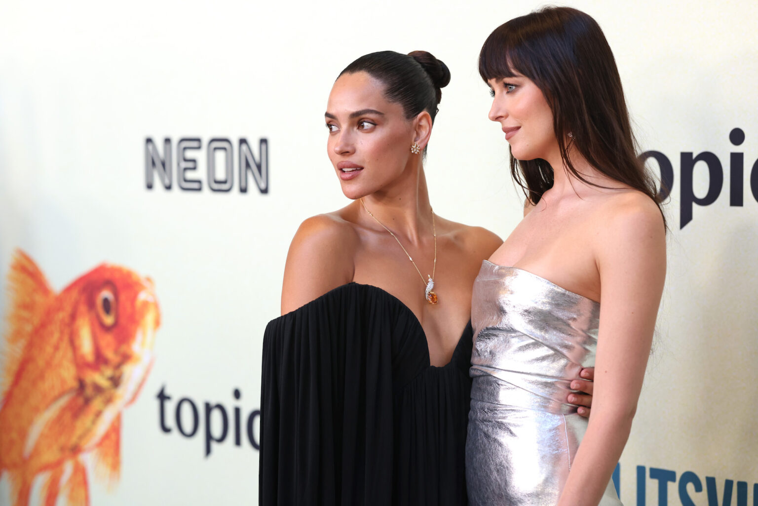 'Splitsville' Premiere - Red Carpet featuring Adria Arjona and Dakota Johnson (Photo Credit: Jay L. Clendinin)