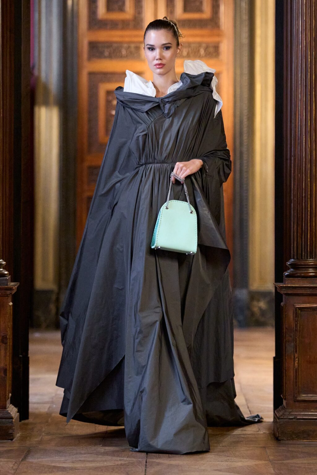 photo: Alessandro Lucioni / Gorunway.com
