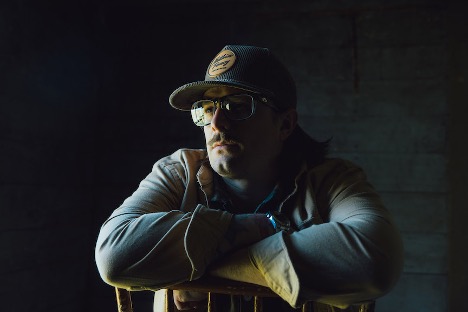 HARDY UNVEILS NEW ALBUM COUNTRY! COUNTRY! 