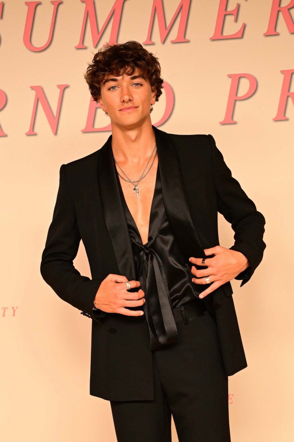 Pictures from the World Premiere of THE SUMMER I TURNED PRETTY