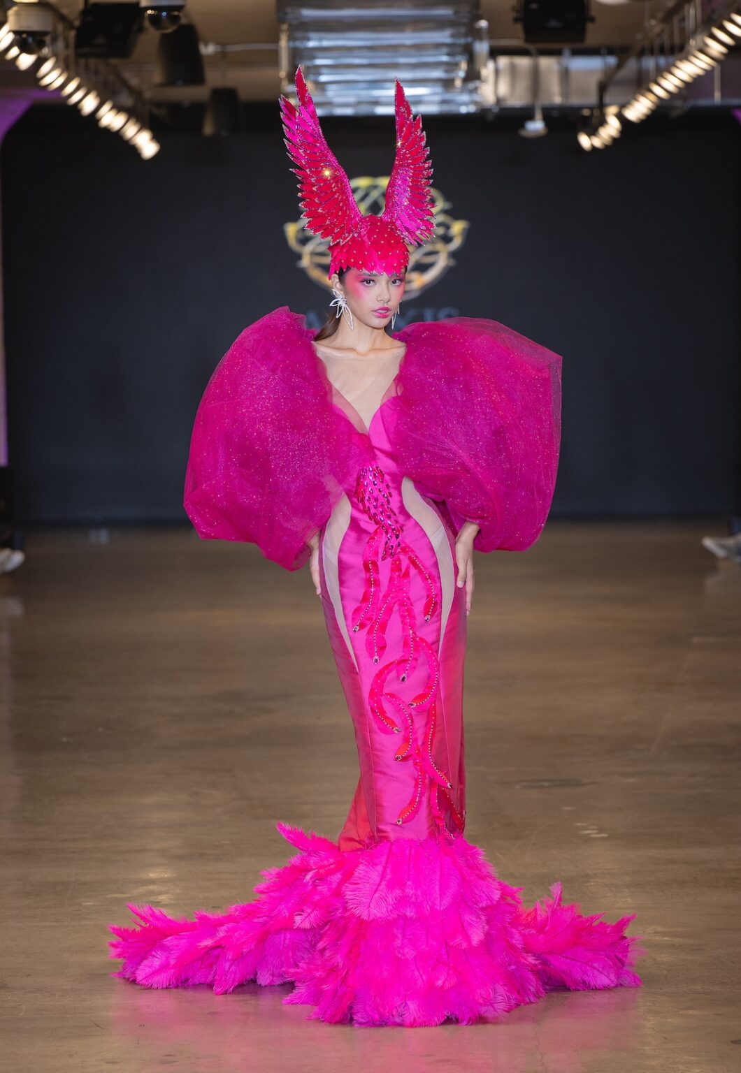 LOS ANGELES, CALIFORNIA - OCTOBER 16: A model walks the runway at the Alexis Monsanto show during Los Angeles Fashion Week Powered By Art Hearts Fashion at The New Mart on October 16, 2025 in Los Angeles, California. (Photo by Mark Gunter/Getty Images for Art Hearts Fashion)