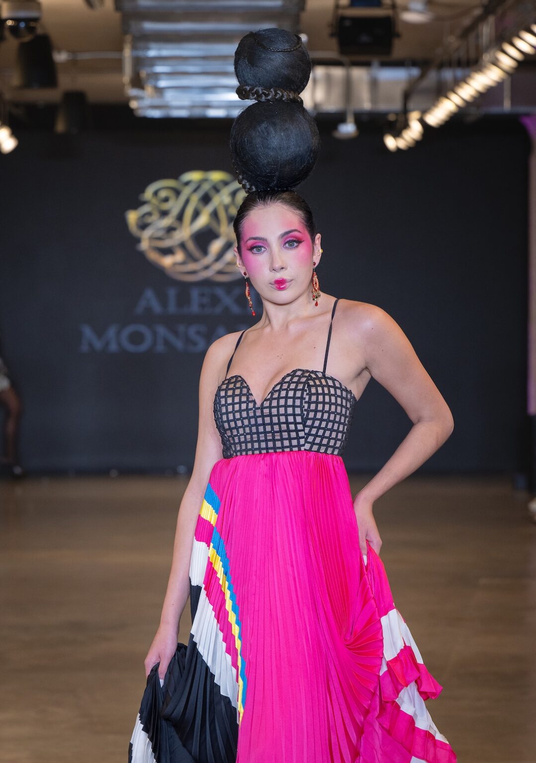 LOS ANGELES, CALIFORNIA - OCTOBER 16: A model walks the runway at the Alexis Monsanto show during Los Angeles Fashion Week Powered By Art Hearts Fashion at The New Mart on October 16, 2025 in Los Angeles, California. (Photo by Mark Gunter/Getty Images for Art Hearts Fashion)