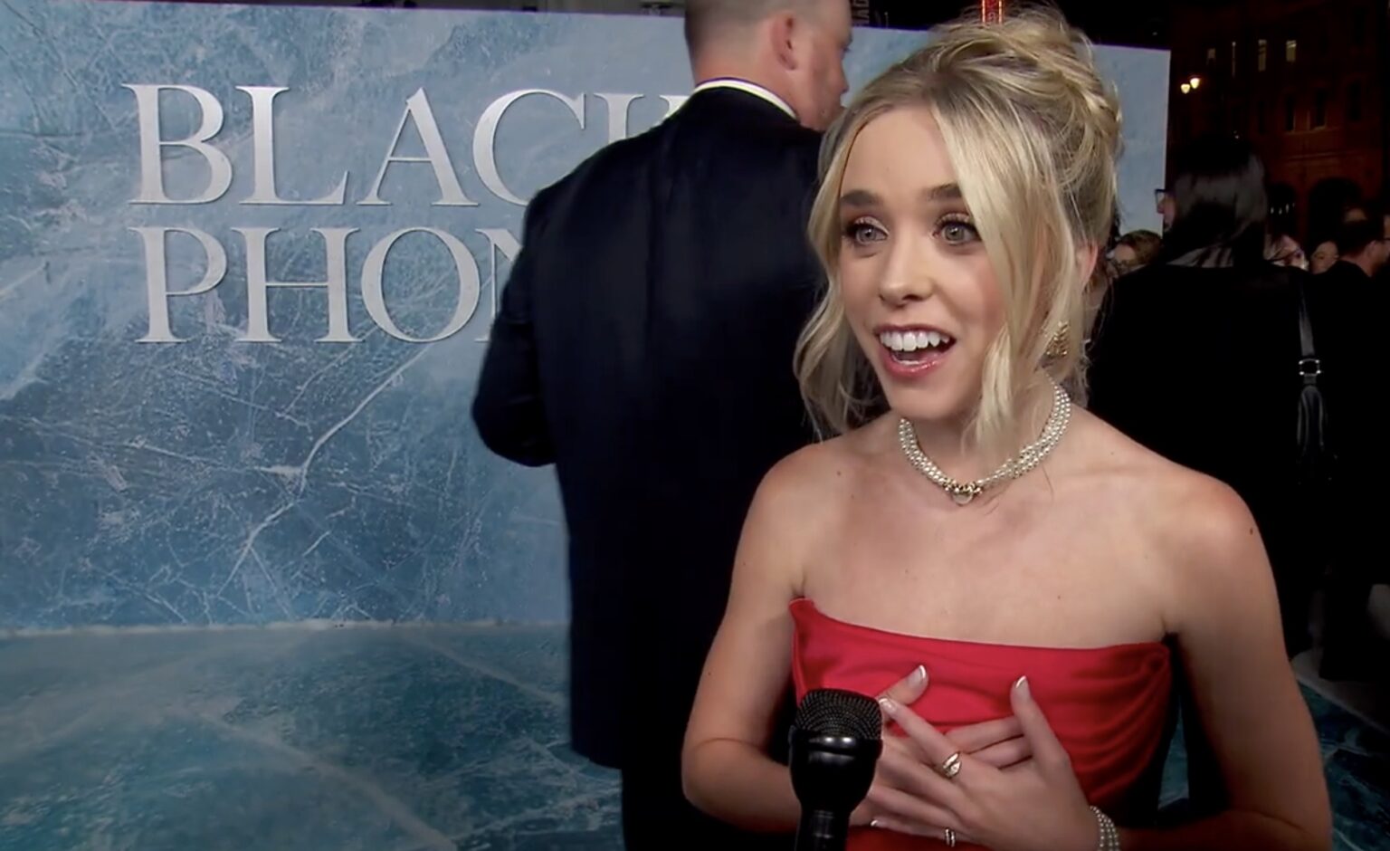 Black Phone 2 Interview with Jenna Davis at the Movie Premiere of Black Phone 2!