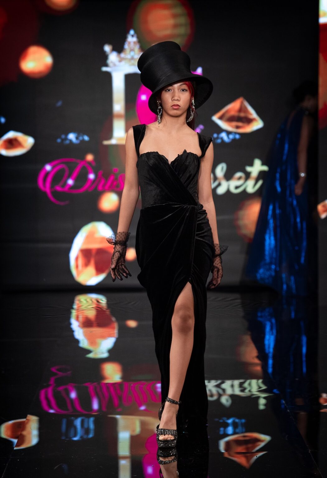 NEW YORK, NEW YORK - SEPTEMBER 13: A model walks the runway at the Drisha Closet show during New York Fashion Week at The Angel Orensanz Foundation on September 13, 2025 in New York City. (Photo by Mark Gunter/Getty Images for Art Hearts Fashion)