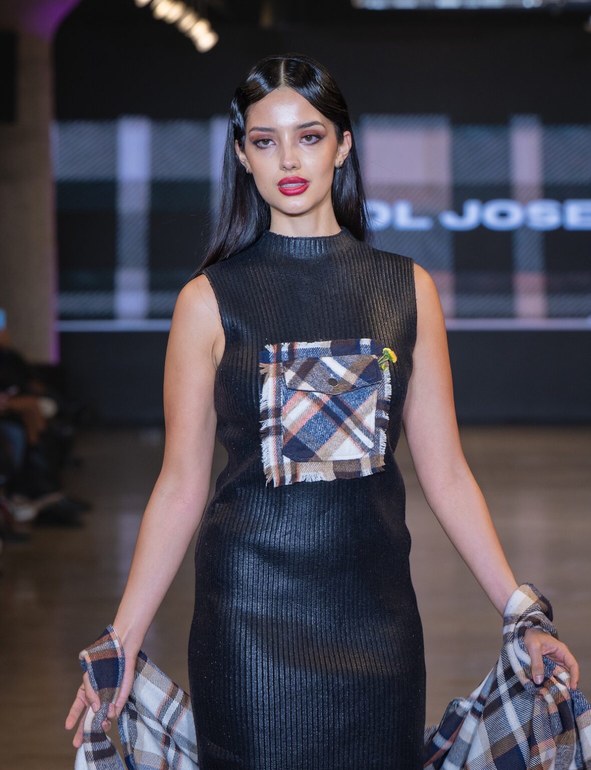 LOS ANGELES, CALIFORNIA - OCTOBER 16: A model walks the runway at the Idol Jose show during Los Angeles Fashion Week Powered By Art Hearts Fashion at The New Mart on October 16, 2025 in Los Angeles, California. (Photo by Mark Gunter/Getty Images for Art Hearts Fashion)