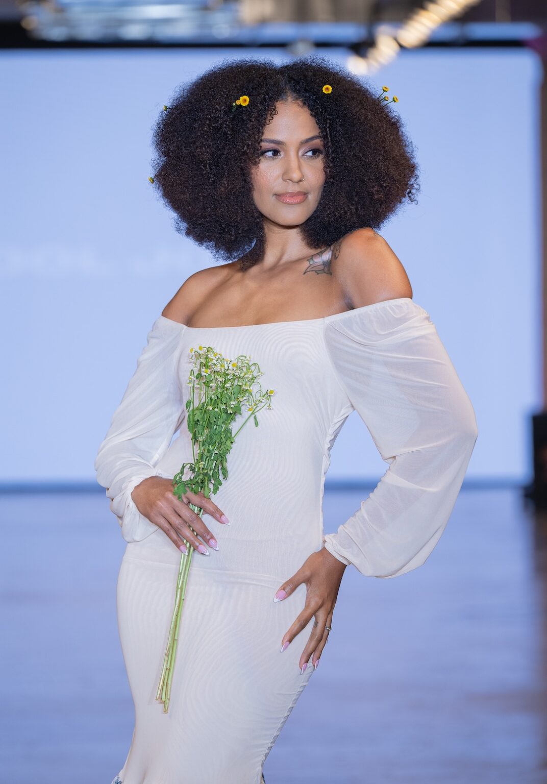 LOS ANGELES, CALIFORNIA - OCTOBER 16: A model walks the runway at the Idol Jose show during Los Angeles Fashion Week Powered By Art Hearts Fashion at The New Mart on October 16, 2025 in Los Angeles, California. (Photo by Mark Gunter/Getty Images for Art Hearts Fashion)