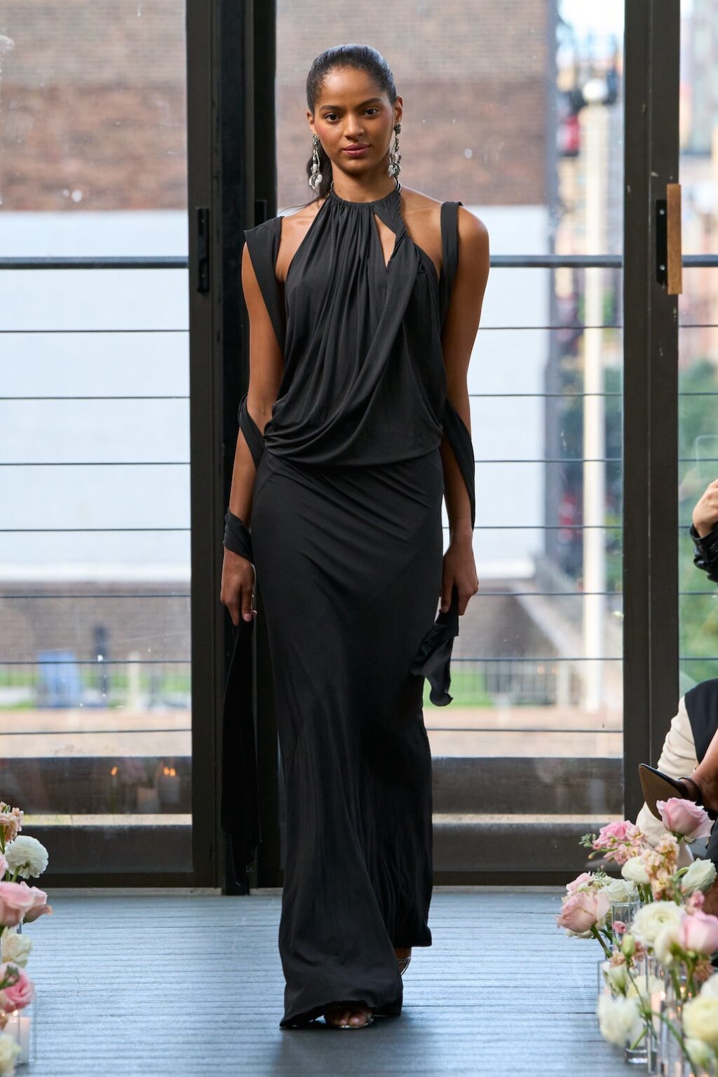 Janet Mandell’s Runway Show of A Tribute to Vintage: Archival Showcase Captivates – runway look
