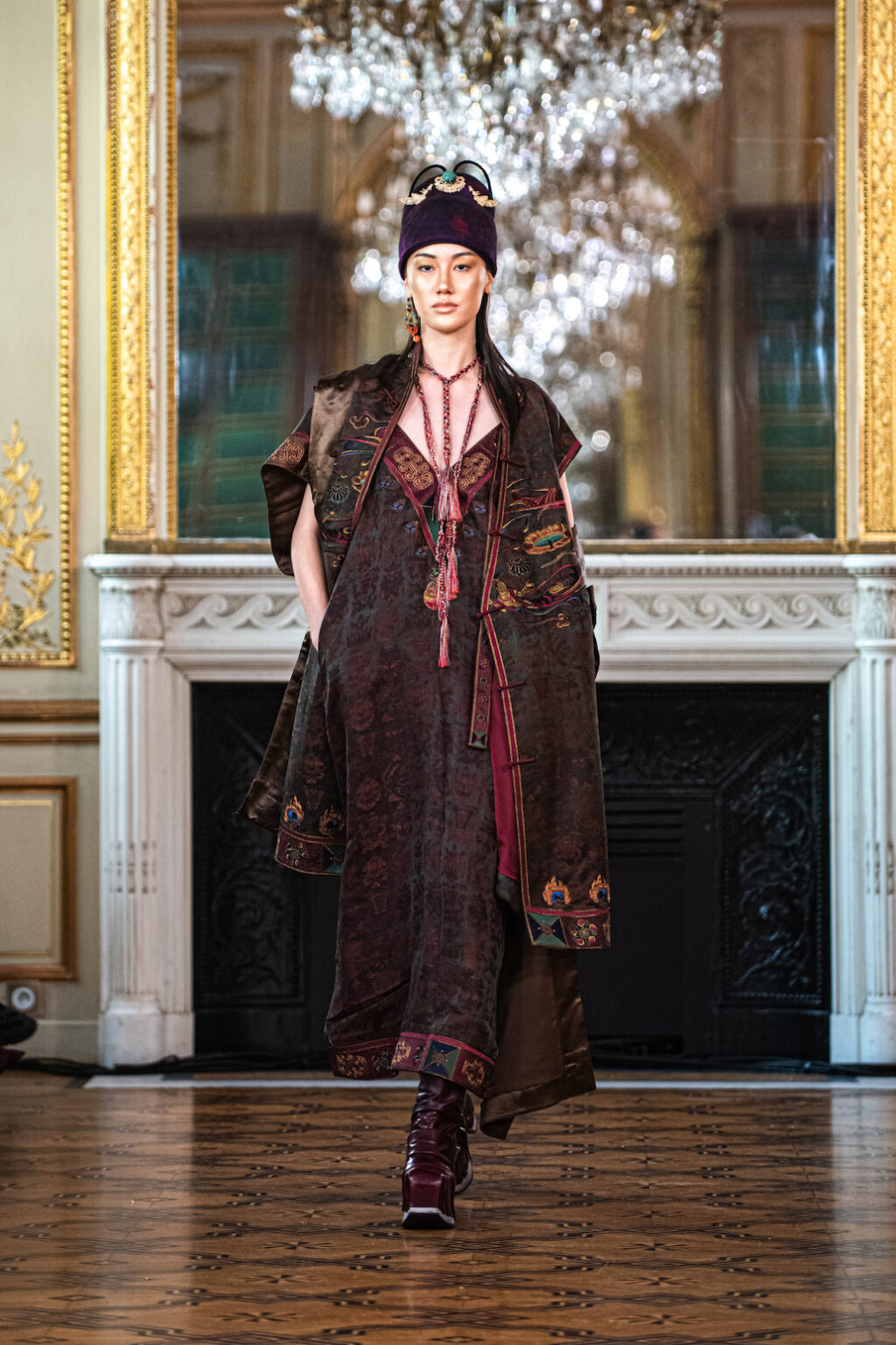 Runway by ZOUXIN during Paris Fashion Week for Spring Summer 2026 – runway look