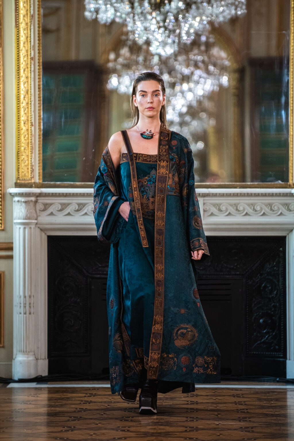 Runway by ZOUXIN during Paris Fashion Week for Spring Summer 2026 – runway look