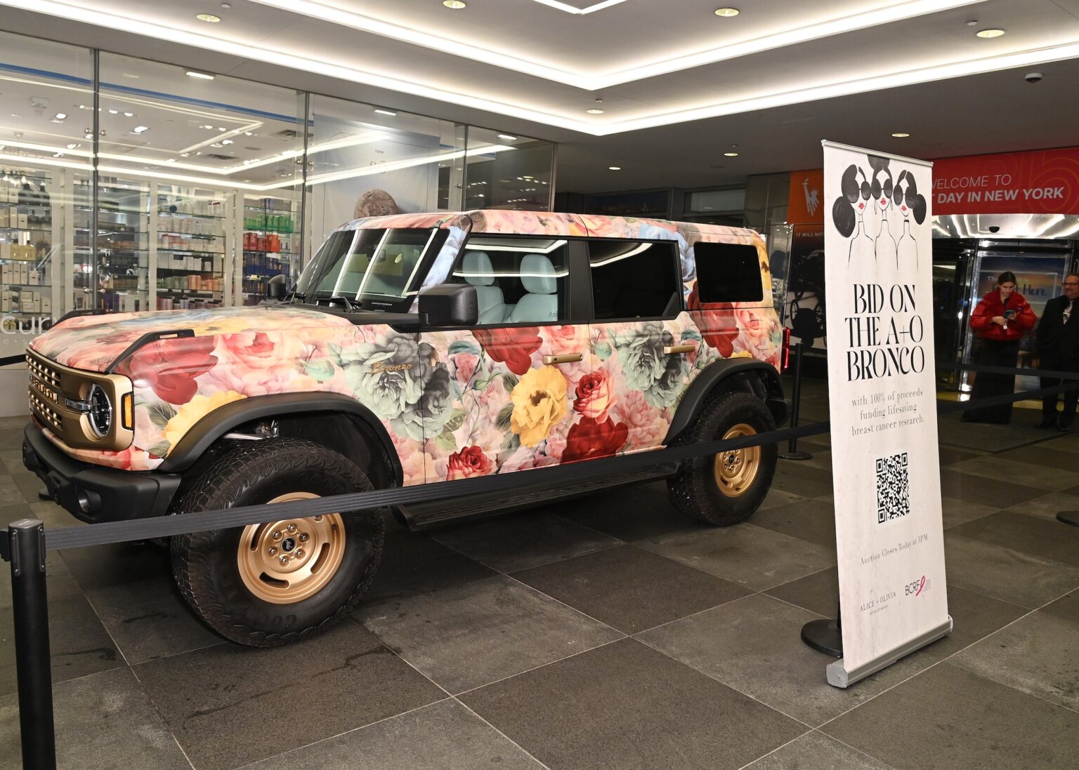 The Breast Cancer Research Foundation 2025 Symposium Awards Luncheon Raised 44 Million For Lifesaving Research And Honored Leonard A Lauder In Memoriam And Robert H Vonderheide Md Dphil 8