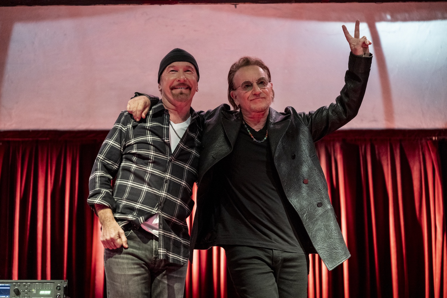 U2 awarded with 2025 Woody Guthrie Prize