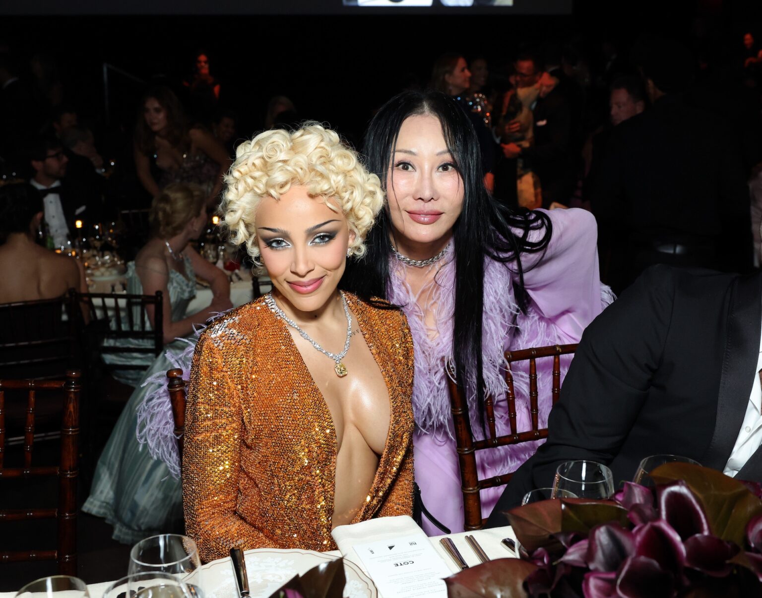 LOS ANGELES, CALIFORNIA - NOVEMBER 01: (L-R) Doja Cat, wearing Gucci and Eva Chow, 2025 Art+Film Gala Co-Chair, wearing Gucci, attend the 2025 LACMA Art+Film Gala, Presented By Gucci at Los Angeles County Museum of Art on November 01, 2025 in Los Angeles, California. (Photo by Stefanie Keenan/Getty Images for LACMA)
