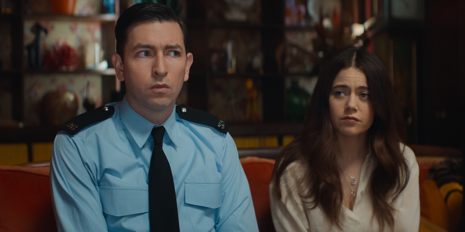 Nicholas Braun stars as Officer Tim Derry and Molly Gordon as Rebecca Hampstead in THE SHEEP DETECTIVES, from Amazon MGM Studios. Photo credit: Courtesy of Amazon MGM Studios © 2026 Amazon Content Services LLC. All Rights Reserved.