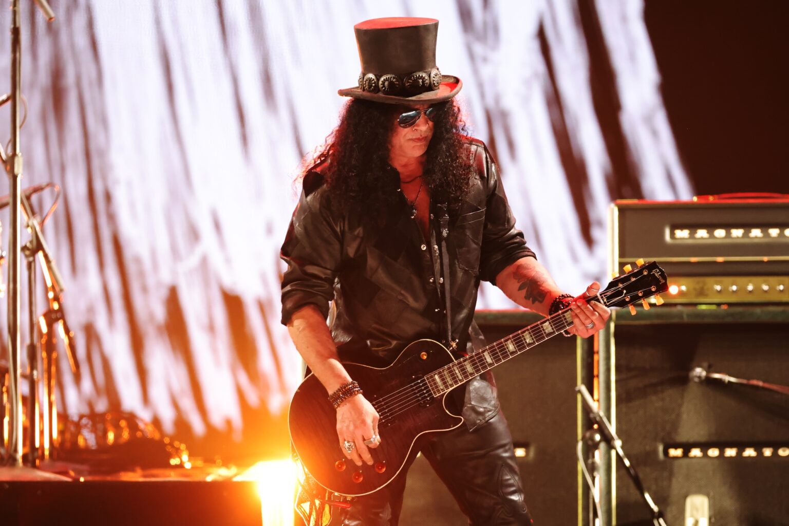 LOS ANGELES, CALIFORNIA - FEBRUARY 01: Slash performs onstage during the 68th GRAMMY Awards at Crypto.com Arena on February 01, 2026 in Los Angeles, California. (Photo by Kevin Winter/Getty Images for The Recording Academy)