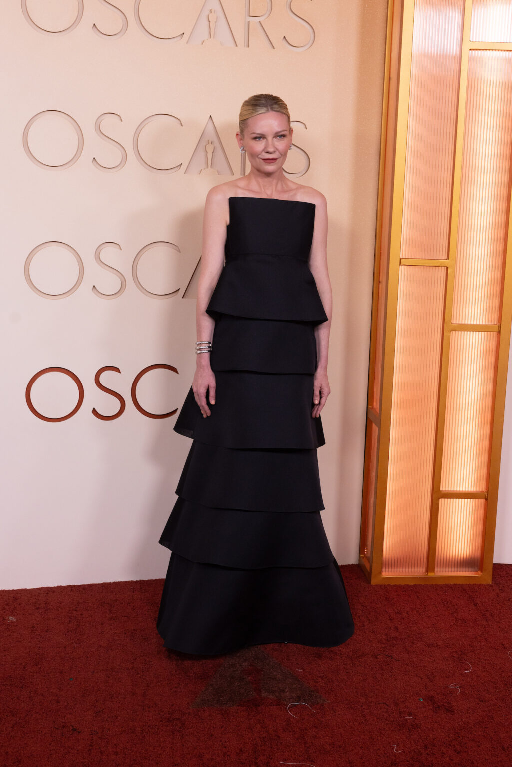 Kirsten Dunst arrives on the red carpet of the 98th Oscars® at the Dolby® Theatre at Ovation Hollywood on Sunday, March 15, 2026.