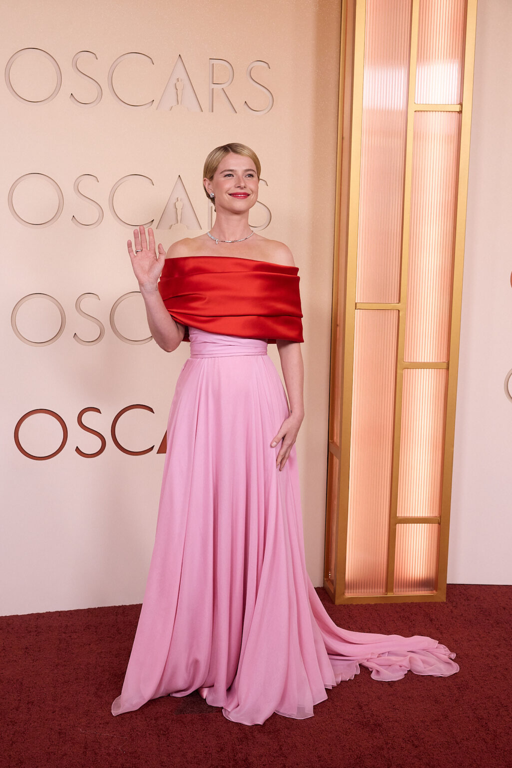 Jessie Buckley arrives on the red carpet of the 98th Oscars® at the Dolby® Theatre at Ovation Hollywood on Sunday, March 15, 2026.