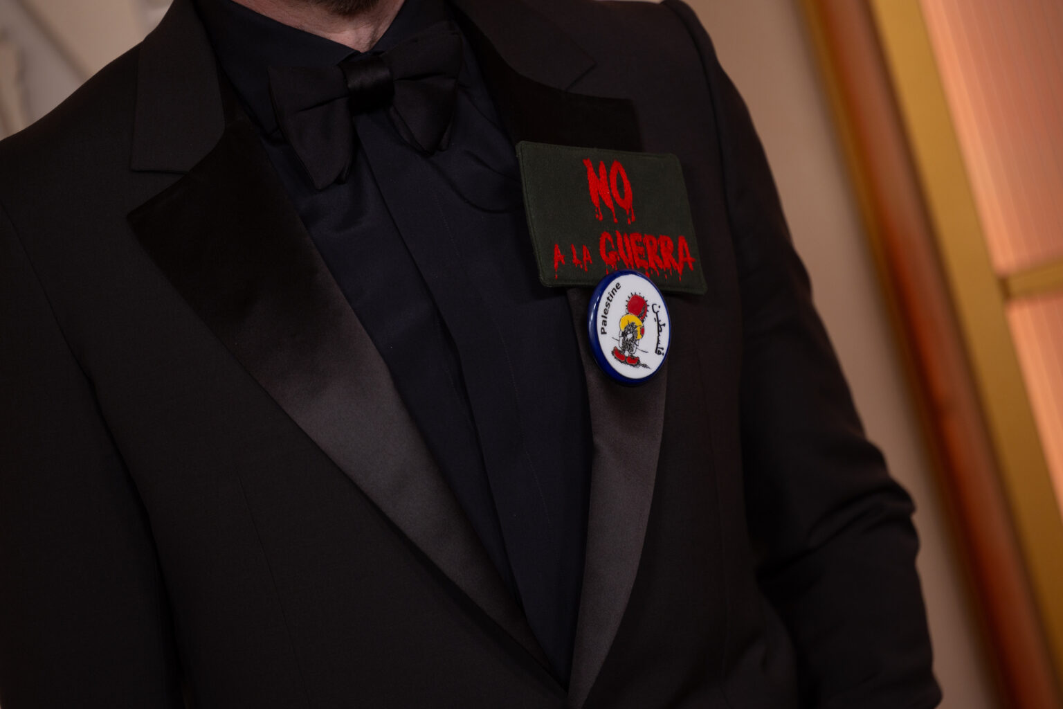 Javier Bardem arrives on the red carpet of the 98th Oscars® at the Dolby® Theatre at Ovation Hollywood on Sunday, March 15, 2026.