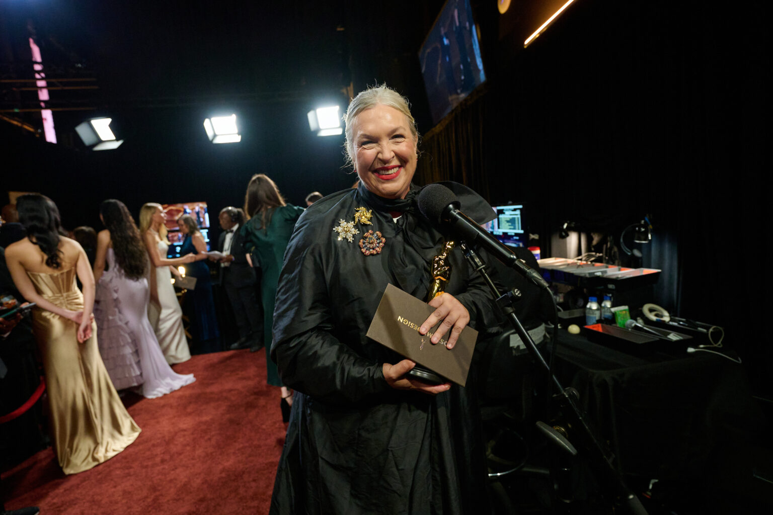 Kate Hawley poses backstage with the Oscar® for Costume Design during the 98th Oscars® at Dolby® Theatre at Ovation Hollywood on Sunday, March 15, 2026.