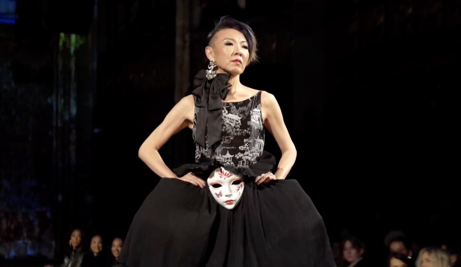 Jingbo Yang Runway Show at NYFW with Art Hearts Fashion – runway look