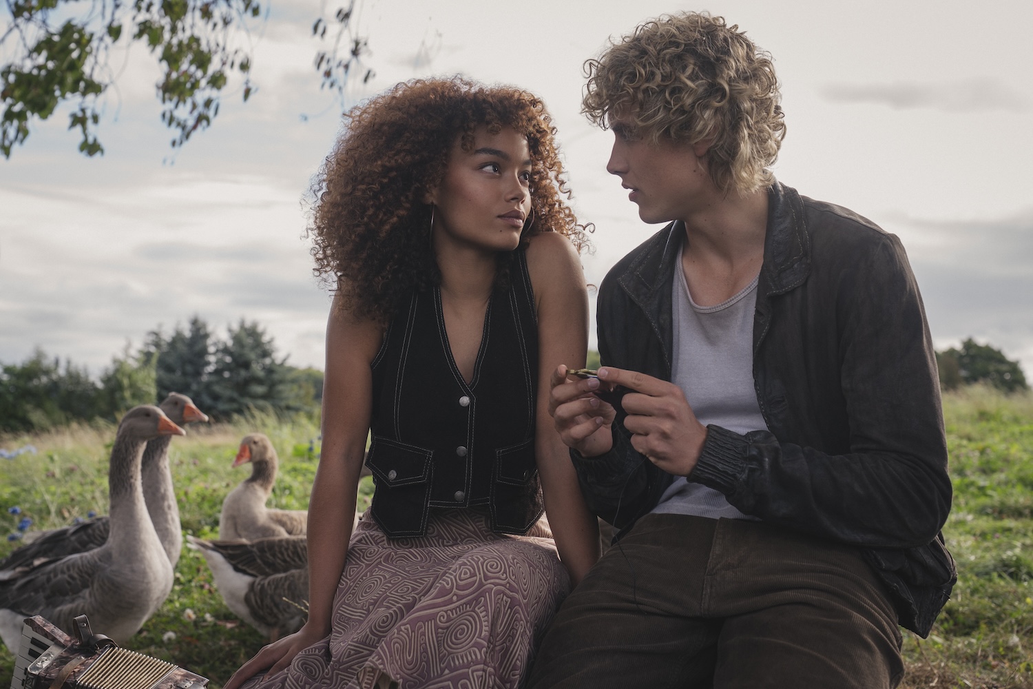 Whitney Peak as Lenore Dove Baird and Joseph Zada as Haymitch Abernathy in The Hunger Games: Sunrise on the Reaping. Photo Credit: Murray Close