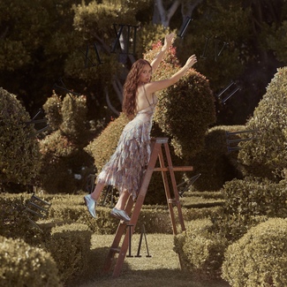 LAUFEY—A MATTER OF TIME: THE FINAL HOUR (Deluxe album artwork, credit: Emma Craft)