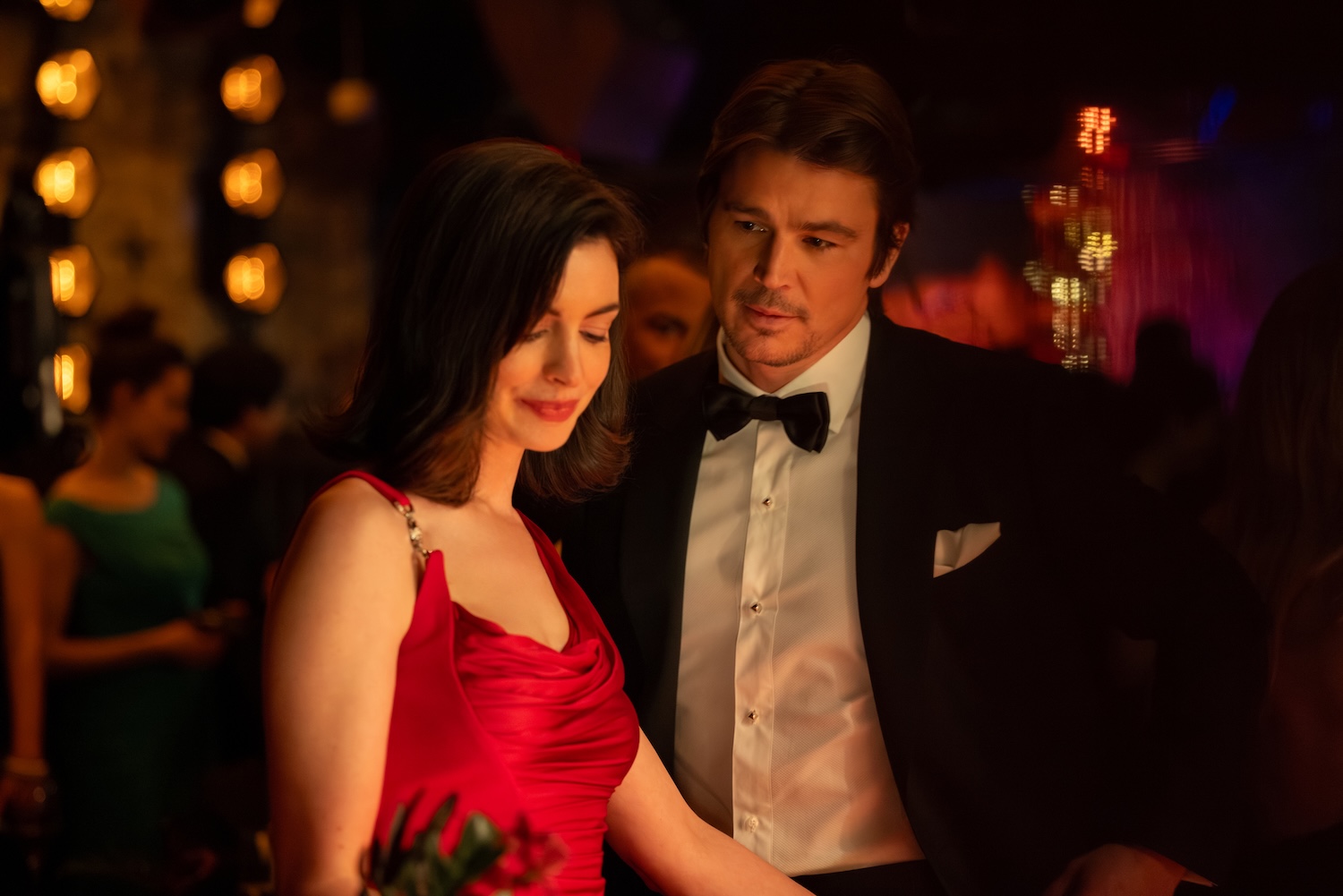 Anne Hathaway stars as Verity Crawford and Josh Hartnett as Jeremy Crawford in director Michael Showalter's VERITY, from Amazon MGM Studios. Photo credit: Alisha Wetherill © 2026 Amazon Content Services LLC. All Rights Reserved.