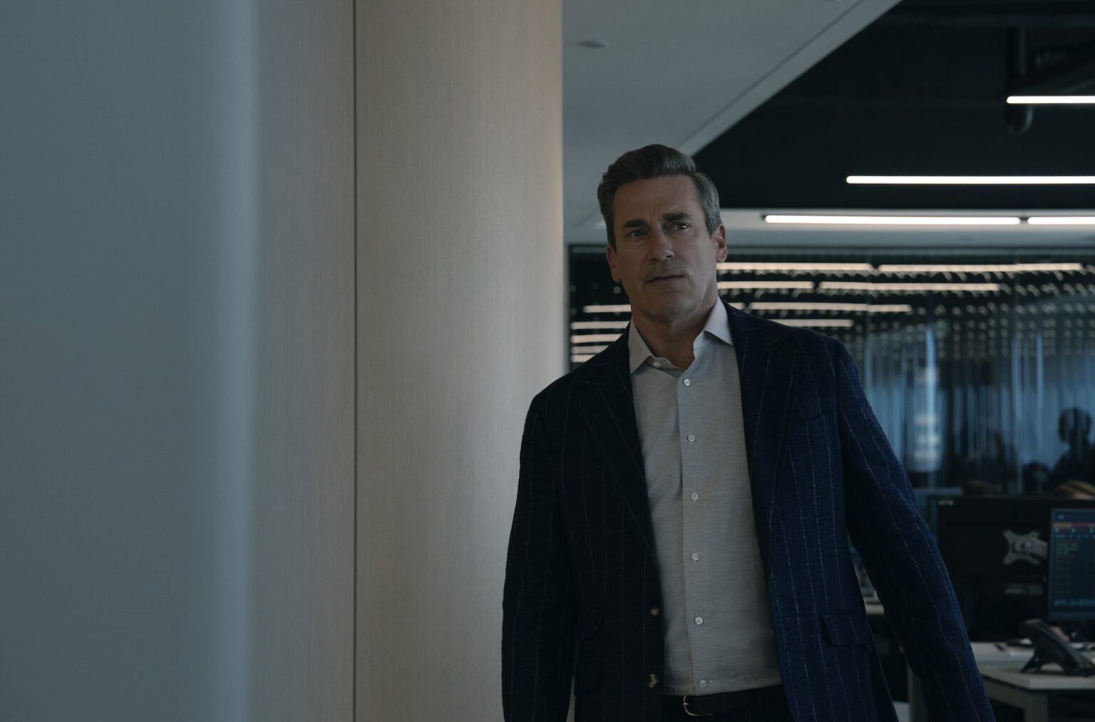 Your Friends and Neighbors – Apple TV+ Drama Series