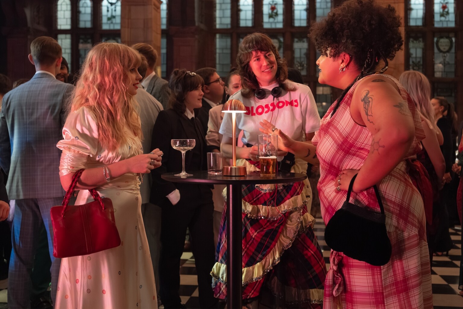 Actor Angourie Rice, director Alicia MacDonald and actor Amber Grappy on the set of their film, FINDING EMILY, a Focus Features release. Credit: Matt Squire / © 2026 FOCUS FEATURES LLC