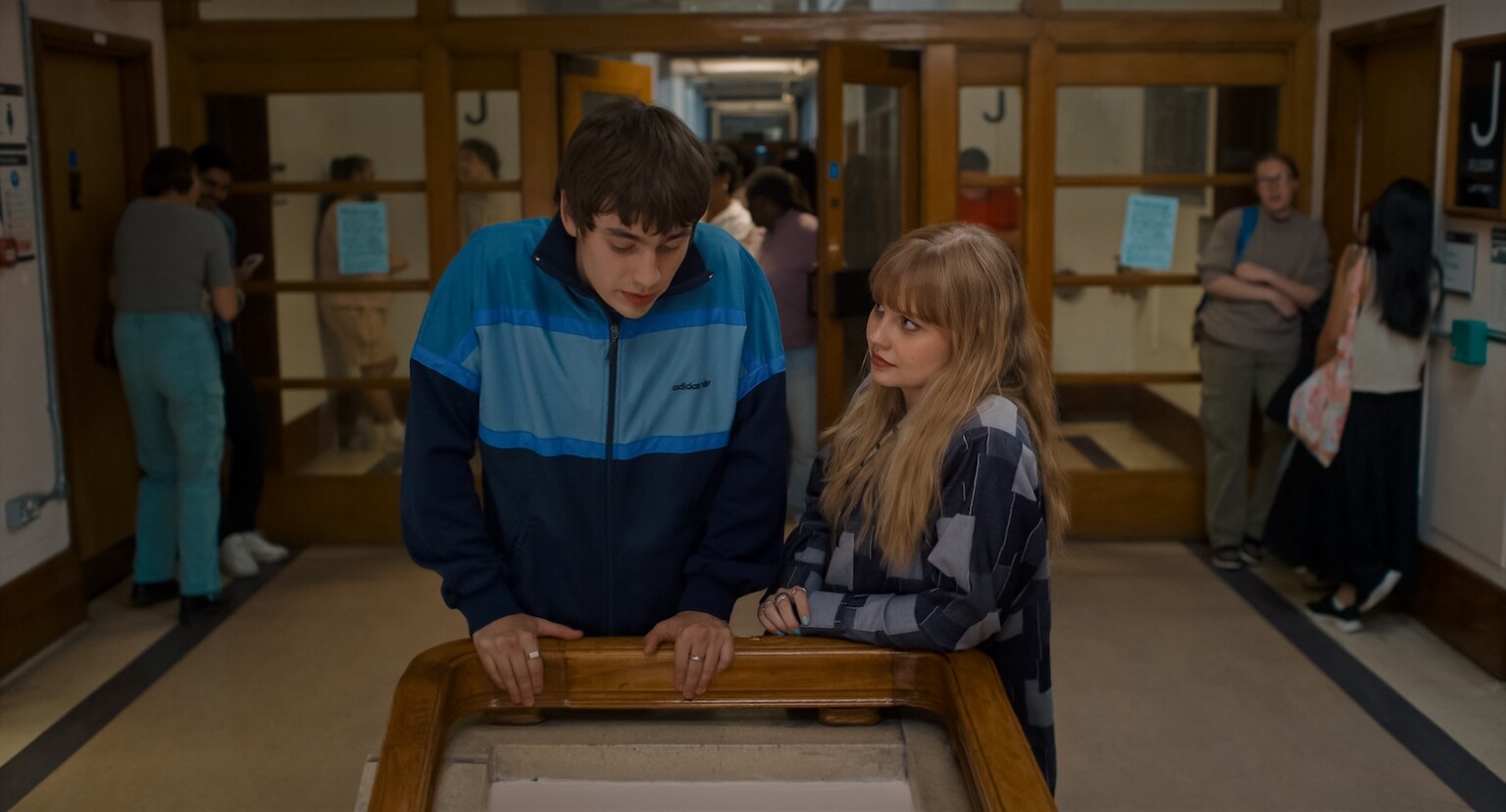 Spike Fearn stars as Owen and Angourie Rice as Emily in director Alicia MacDonald’s FINDING EMILY, a Focus Features release. Credit: Courtesy of Focus Features / © 2026 FOCUS FEATURES LLC