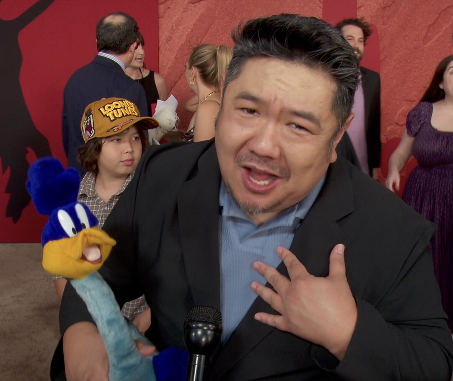 Eric Bauza on Coyote vs. Acme, Looney Tunes Fans & 4DX | World Premiere Interview