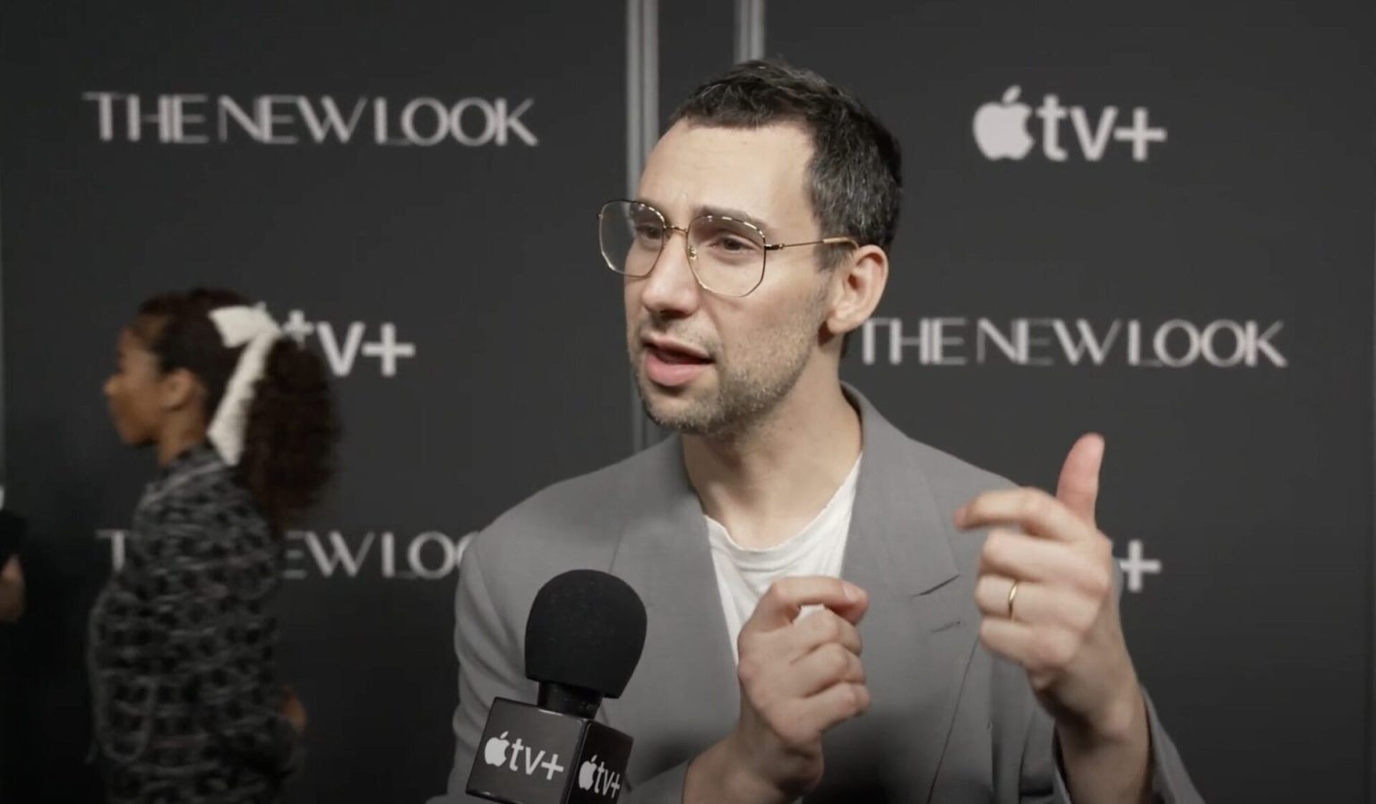 THE NEW LOOK World Premiere Interview of Jack Antonoff - Bleachers - Performer / Soundtrack Producer