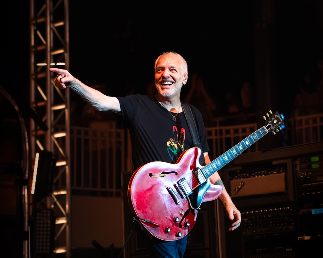 Peter Frampton (photo credit: Allison Morgan)