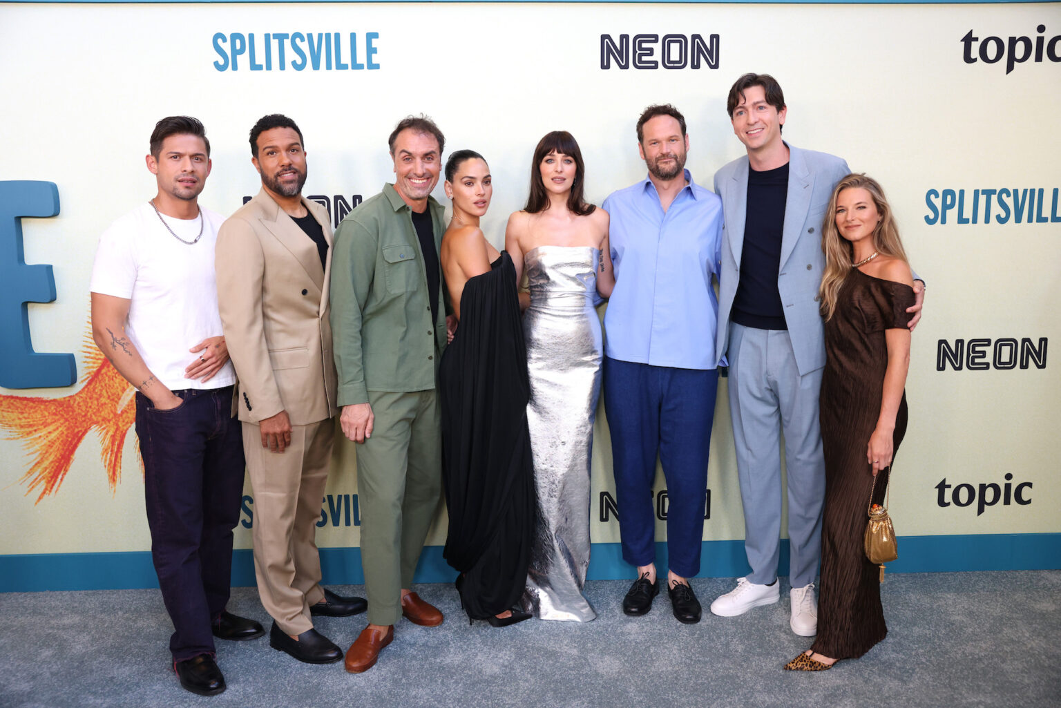 Red Carpet Premiere Pics from SPLITSVILLE Starring Dakota Johnson, Adria Arjona, Kyle Marvin, Director Michael Angelo Covin